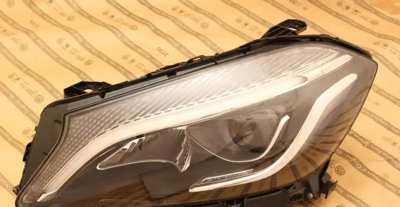 Mercedes-Benz A W176 Headlight/headlamp A1769068900