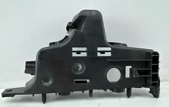 Audi A3 8Y Front bumper mounting bracket 8Y0807184