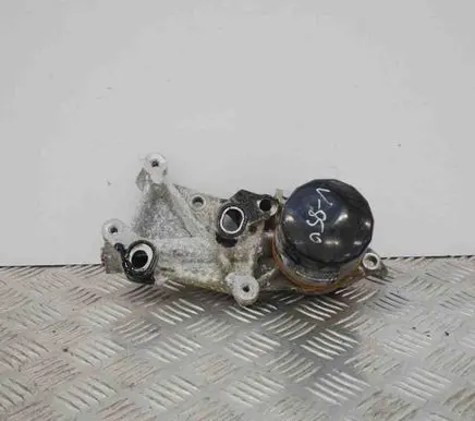 Mazda 6 Oil filter cover 