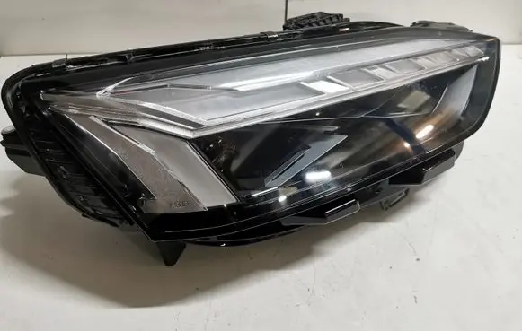 Audi A5 Headlight/headlamp 8W6941086