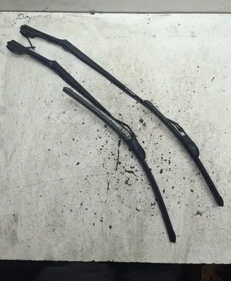 SsangYong Rodius Windshield/front glass wiper blade 