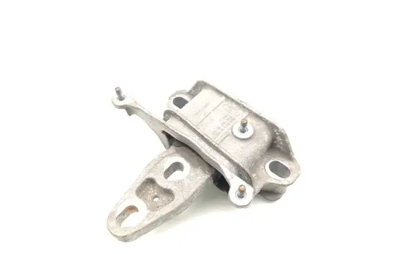 Ford Courier Engine mount bracket ET76-7L121-AC ET76-7L121-BC
