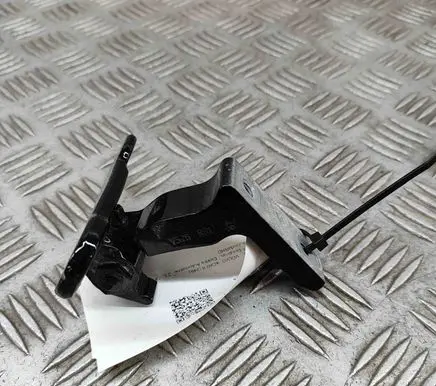 Volvo XC60 Rear door upper hinge 31424590