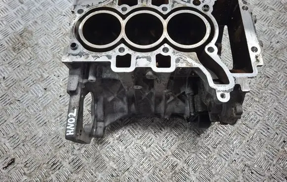 Peugeot 208 I Engine block S27635807 HN02