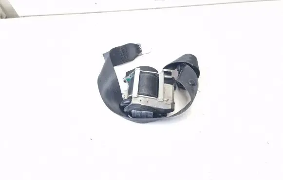 Skoda Octavia Mk2 (1Z) Front seatbelt 1Z0857701C