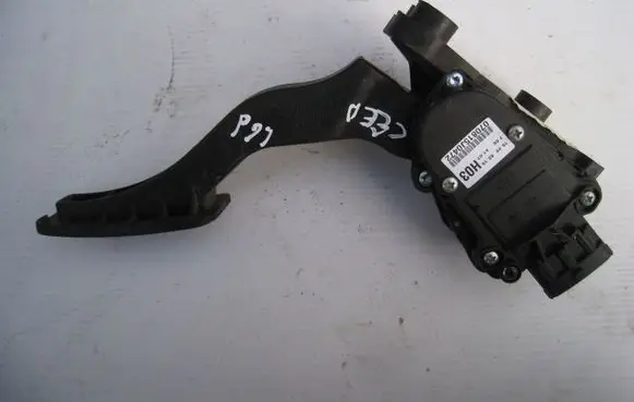 KIA Ceed Accelerator throttle pedal 327002H300 32700XXXXX