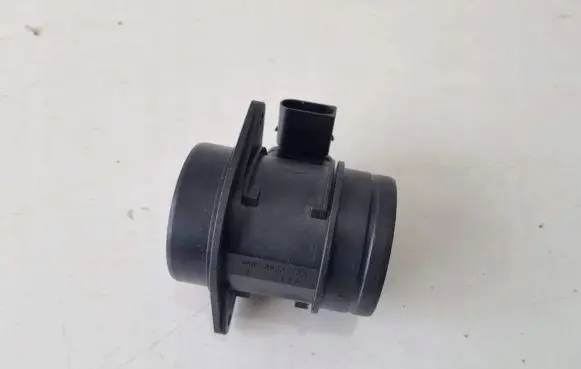 Mercedes-Benz B W245 Mass air flow meter 0000943348