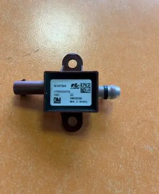 Opel Insignia B Airbag deployment crash/impact sensor 39108782AA 17052000733 5WK66069