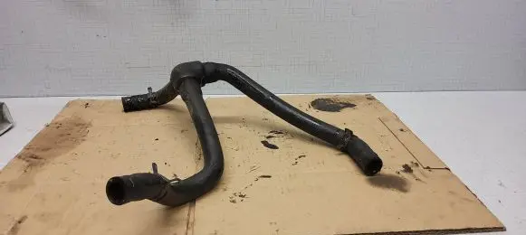 Volkswagen Golf III Engine coolant pipe/hose