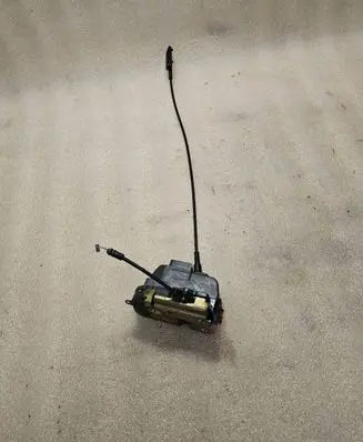 Renault Espace IV Rear door lock 337977