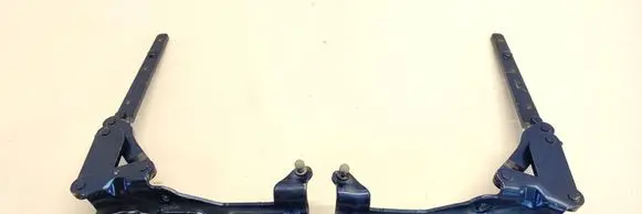 Engine bonnet/hood hinges