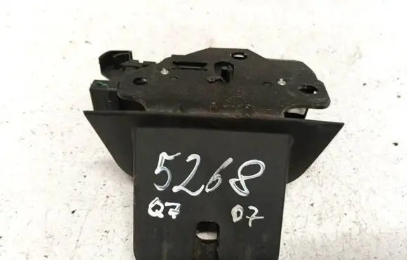 Tailgate/trunk/boot lock/catch/latch