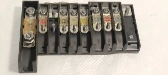 Volkswagen Transporter - Caravelle T5 Fuse module 7E6970187AQ