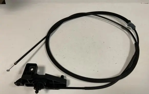 Engine bonnet/hood lock release cable