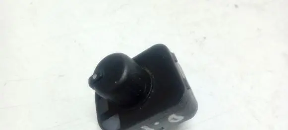 Audi A4 S4 B7 8E 8H Wing mirror switch 8E0959565
