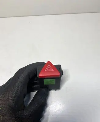 Audi A3 S3 8L Hazard light switch 8L0941509D