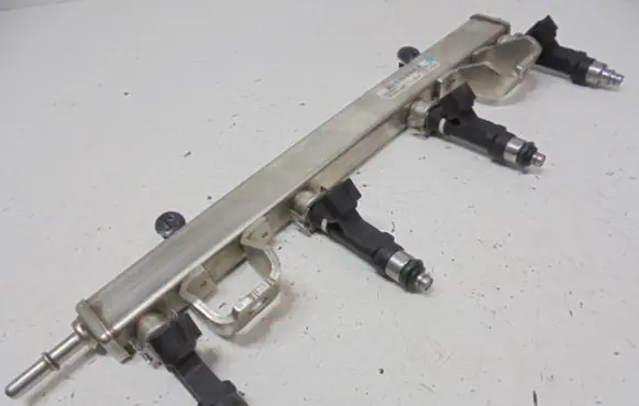 Ford Kuga II Fuel injector 0280158162