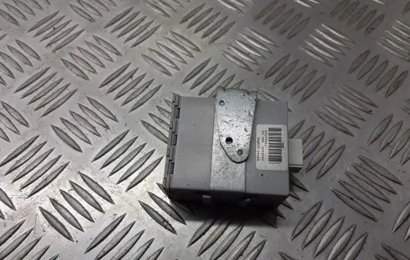 Toyota Corolla E120 E130 Sliding door control unit/module 89741-02050