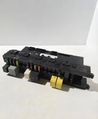 Mercedes-Benz C W203 Fuse module 2095452101 5DK00848603 A2095452101
