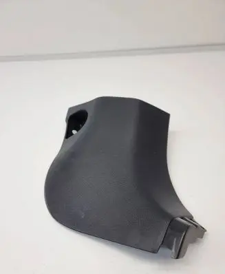 Foot area side trim