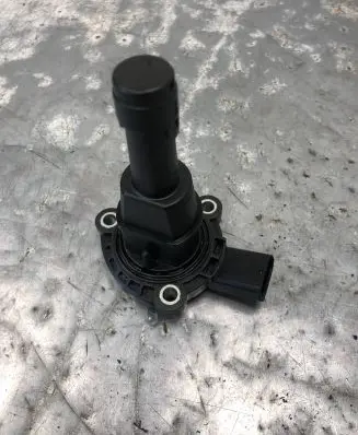 Audi A4 S4 B8 8K Oil level sensor 03F907660C