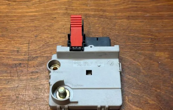 Mercedes-Benz S W220 Fuse 0005404750 A005404750