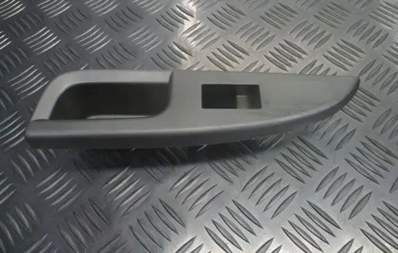 Toyota Urban Cruiser (XP110) Electric window control switch