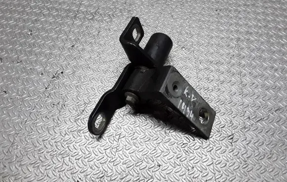 Ford Mondeo MK IV Front door upper hinge