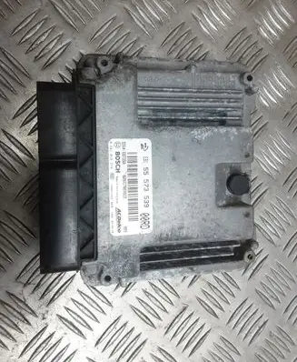Opel Insignia A Engine control unit/module 0281015774 55573539