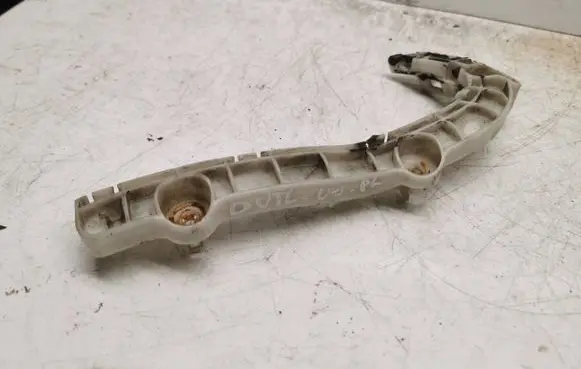 Mitsubishi Outlander Front bumper mounting bracket