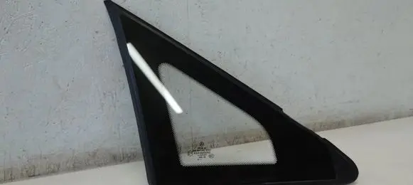 Mercedes-Benz Vito Viano W639 Front triangle window/glass A6396736405 6396736405
