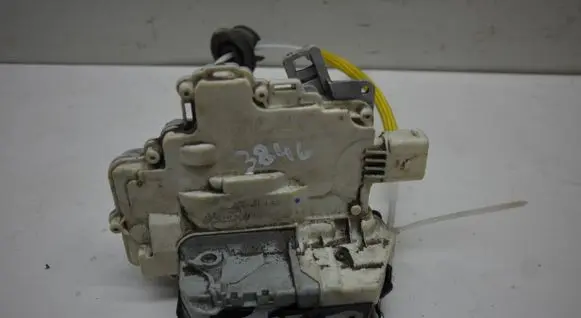 Seat Exeo (3R) Rear door lock