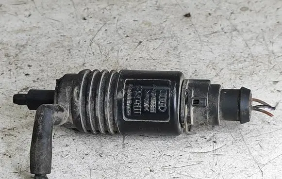 Audi A4 S4 B5 8D Windscreen/windshield washer pump 4A0955651