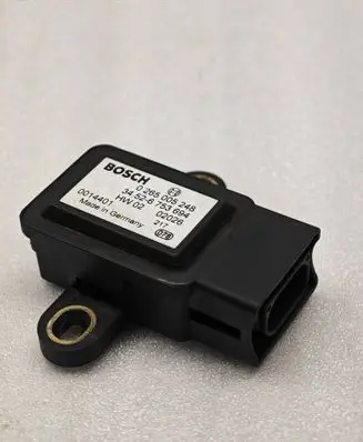 BMW 5 E39 ESP acceleration yaw rate sensor 6753694 0265005248 0014401