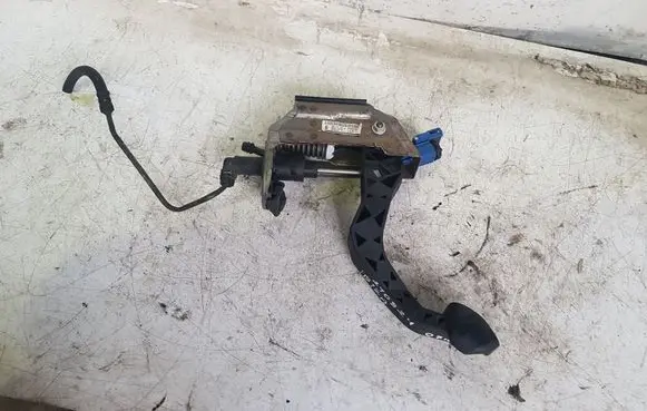 Clutch pedal