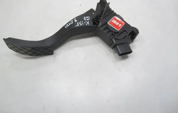 Volkswagen Golf VII Accelerator throttle pedal 5Q1723503H 6PV01062111