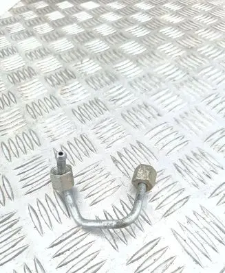 Volkswagen Passat Alltrack Fuel line pipe