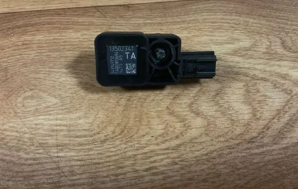 Opel Insignia A Airbag deployment crash/impact sensor 13502341