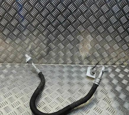 BMW 5 G30 G31 Air conditioning (A/C) pipe/hose 9109970