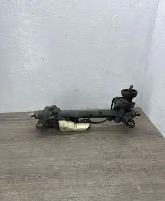 Volkswagen Touran II Steering rack 7090927