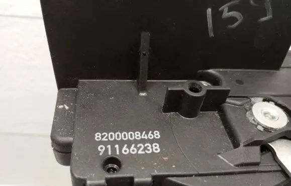 Renault Trafic I Rear door lock 8200008468 91166238