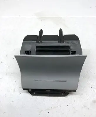Skoda Octavia Mk2 (1Z) Car ashtray 1Z1863077A 1Z1857962B