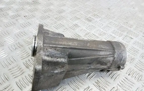 BMW X5 E70 Driveshaft support bearing bracket 7552542