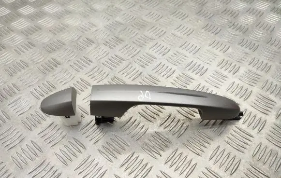 Fiat 500L Front door exterior handle