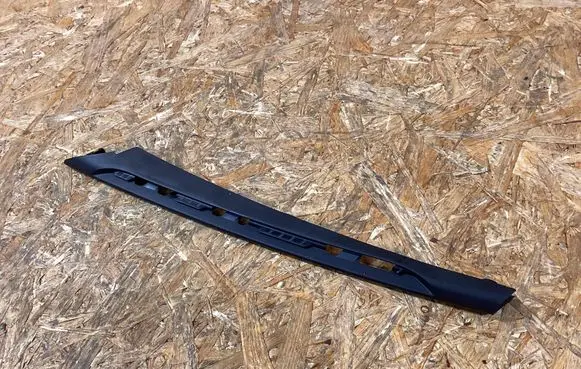 Porsche Cayenne (9Y0 9Y3) Front bumper splitter molding 9Y0807877 9Y0807877OK1