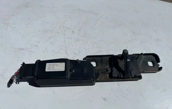 Audi A6 S6 C6 4F Tailgate/trunk/boot lift motor 4F9827383E