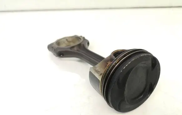 Volkswagen Jetta VI Piston with connecting rod 11881 03CH SR5