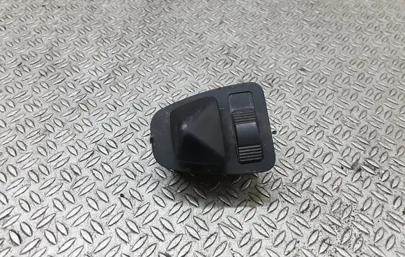 BMW 3 E46 Wing mirror switch 613183736919