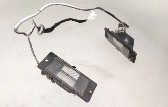 Mitsubishi Space Star Number plate light MR24531