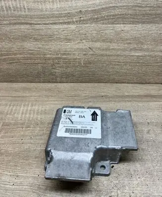 Opel Vectra C Airbag control unit/module 13102022 5WK43261